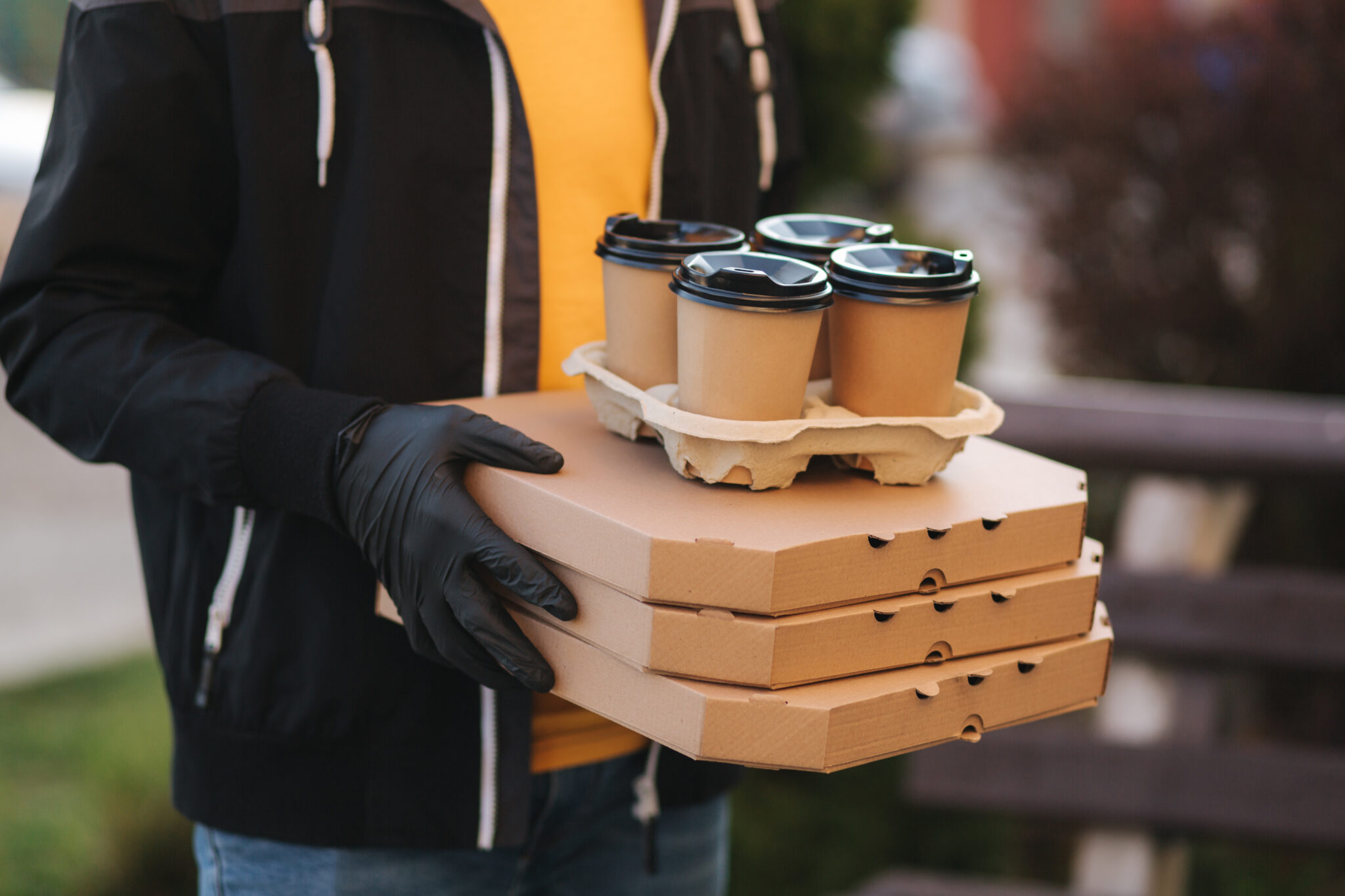 Fast food de milhões: quem paga a conta no golpe do delivery?