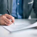 Rescisão antecipada em contrato de prestação de serviços gera dever de indenizar